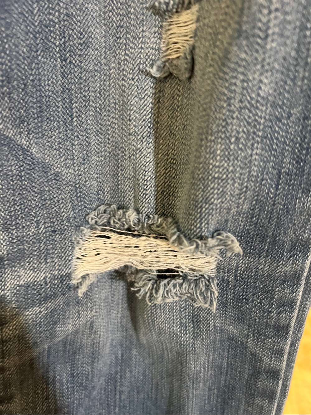 Abercrombie & Fitch Medium Blue Distressed Denim Jeans size 25 long - Picture 5 of 10